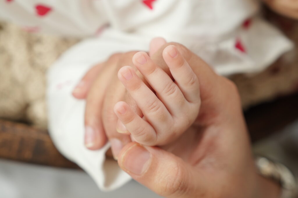 newborn photoshoot with minimal aesthetic and serene atmosphere